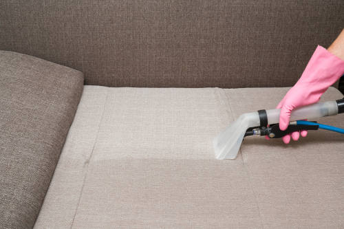 Καθαρισμός σαλονιού